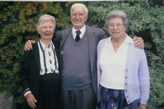 Muriel with brother Harold & wife Rita