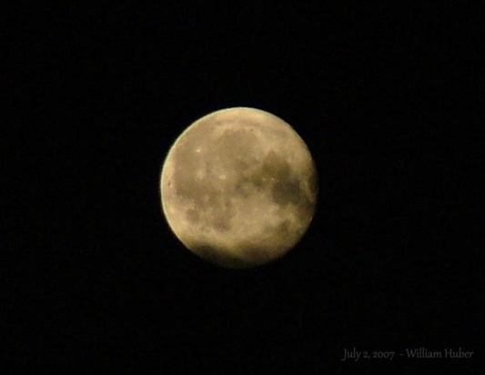 William's photo of the Moon - July 2, 2007 - Hamilton, Scotland