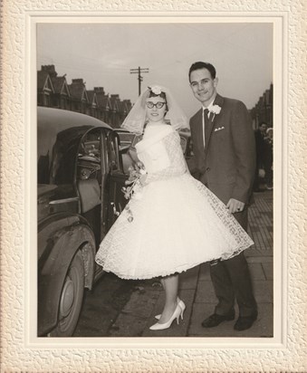 Mum and Dad wedding 1960