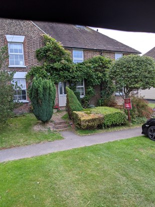 Mum's Cottage in Ardingly X