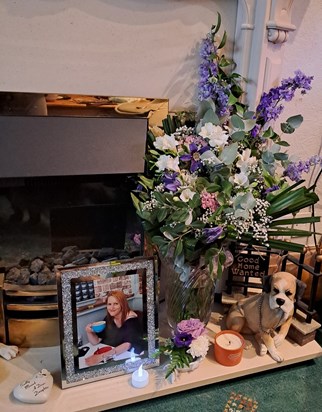 20220817 105841flowers from the Harne's put on display at home