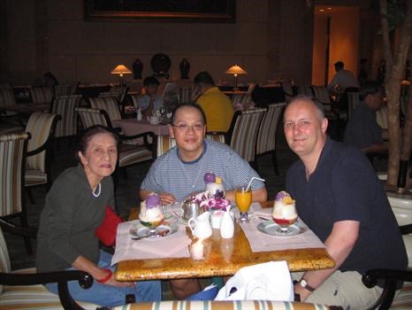 With Mommy, Manila, Feb 2006