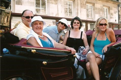 Aunties Sue, Marion and "Paris Hilton" aka Amy, Vienna 2007