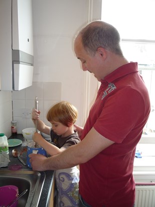 Making cupcakes with Daniel (!!)