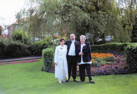 Me, Mam & Jay on our wedding day...28/8/99