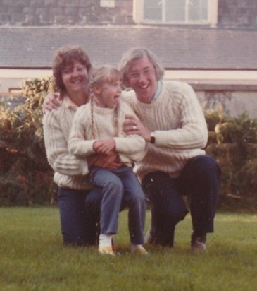 Rod, Lindsay and Jane, Saundersfoot 1982