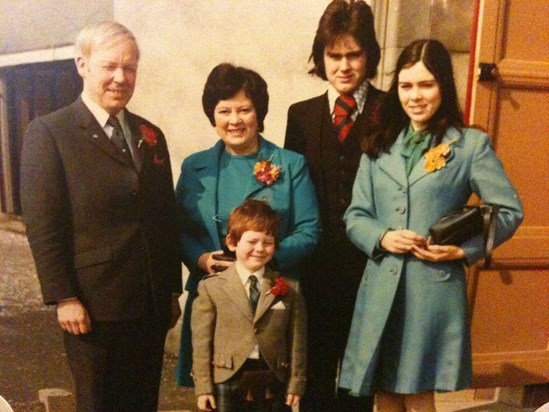 Grandpa,Granny, David, Graham and Valerie.