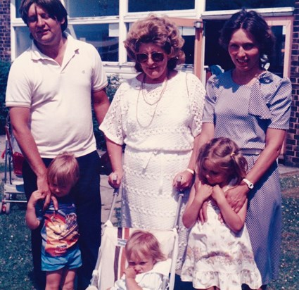 Mum Gary Anita Sarah Richard & Ruth