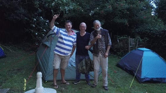 Whitstone Lodge campsite. Phil and Hugh with the genial host.