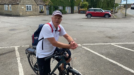 Andrew loved his bike,  cycling to work and he met me when i cycled to their house in Abingdon,  unfortunately we waited an hour for each other as we met at the wrong place!