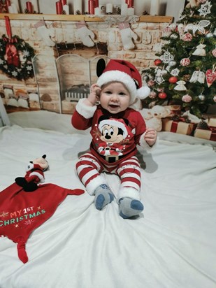1ECB68CE 4B43 4997 A7BB 135BE6AA5B21This is Alfie’s first Christmas, little brother to Amy, Alex & Archie. He’s a little smasher ?? xx