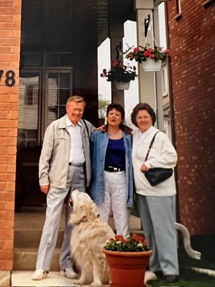 Dad and Mum visiting Lesley and her lovely dog