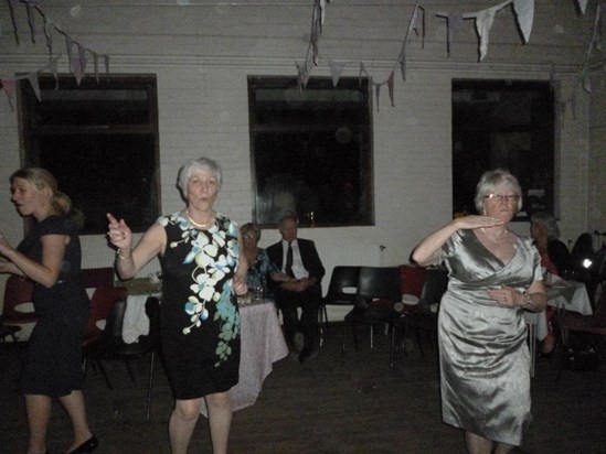 Lynn and Kate throwing some shapes at Emma’s wedding 