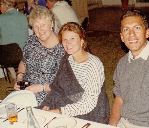 Wendy Hatson with Mandy & Mike Cameron Feb 1990 Jaipur