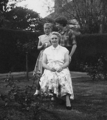 1955 Pam Nanny and Sue 