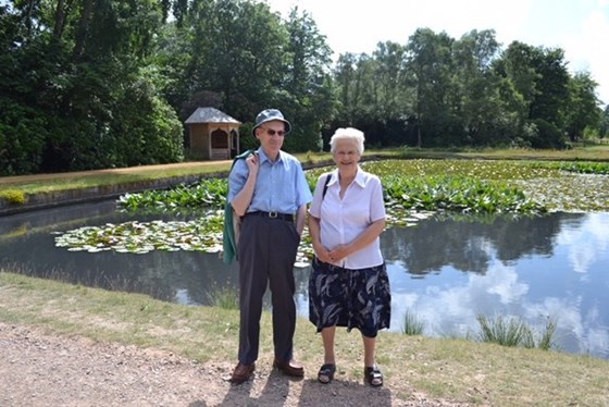 Chris with Hilary, the lily pond at Savill Gardens 