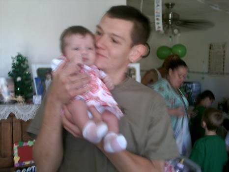 darrell&his baby girl katrina may