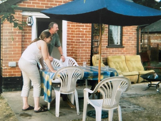 Vacances de Pauline en Angleterre où Chris et tante Cess s’abritaient durant la bataille d’eau avec les voisins  