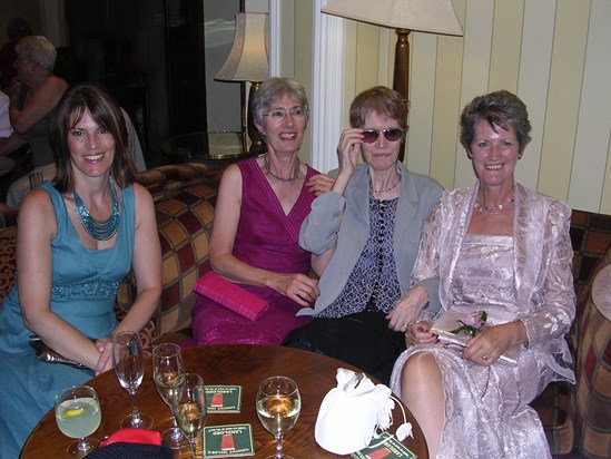 The Wilson Sisters - Julie, Carole, Linda & Maureen