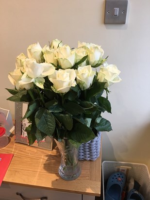 White roses for you to say ?? I LOVE YOU
