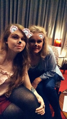 Hayley and mum at the theatre 💞