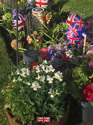 Balloons and red, white, blue flowers for our beautiful girl to join in with the Coronation. You’re always with us sweetheart xxx