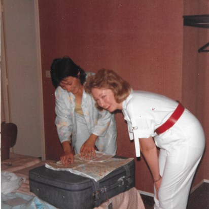 Lizzie and Janet map reading - Paris 1985