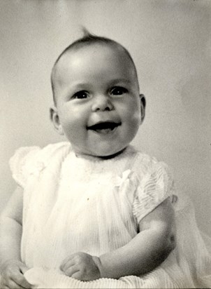 Annette aged 4 months