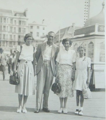 Rosemary with parents George and Mabel, and sister Maureen