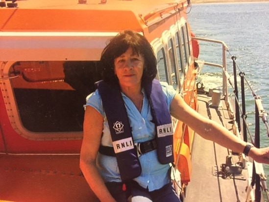 mum and lifeboat