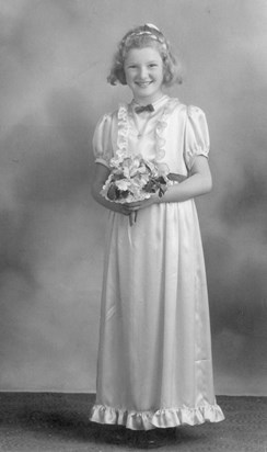 Vera as a bridesmaid in1945