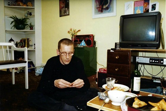 Mike Mason @ 20 Westbourne Avenue 1990s.  Carefully forming his next rollup and philosophical argument.  [I was going to crop this but I think it shows the true level of chaos we lived in R.]