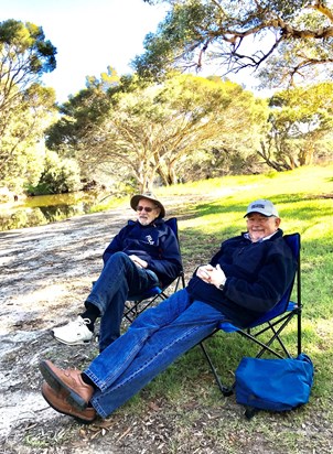 Family Picnic in Adelaide Hills 