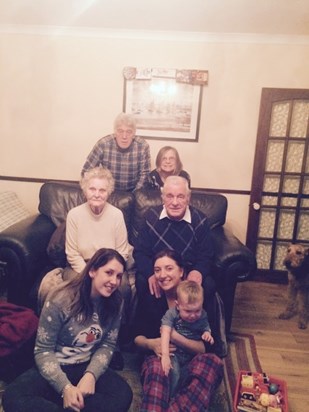 3 generations of siblings + a great grandchild 