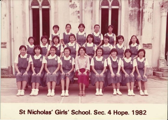 Yu Yuh's St Nicholas Girls' School graduating class of 1982