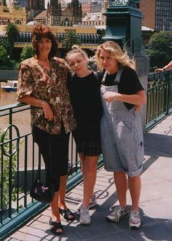 Mum, Rach and Claire in Melbourne