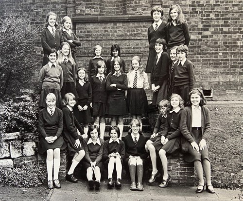 Class 1T, Queen Anne Grammar School, York (1974) - Anneliese is at the centre, I (Janet Ahlberg, then Simms) am to her right.