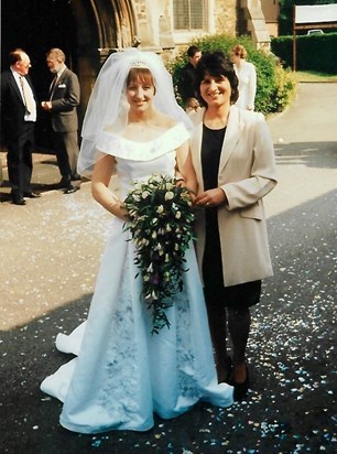 Sarah & Aunty Jen June 2000