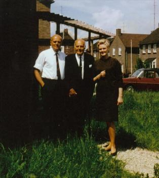 1949 Betti with brother Lou + father in NL