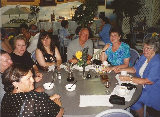 Mum with Liz, Ted & Friends - Australia