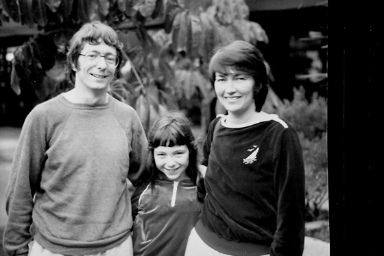 Gerry, Jane and Ealey, 1985 at Sydney Airport 
