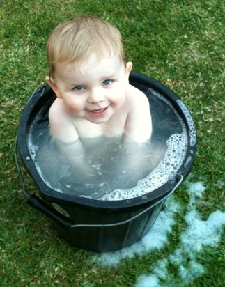 Daddy wouldnt let me have a paddling pool so I made my own