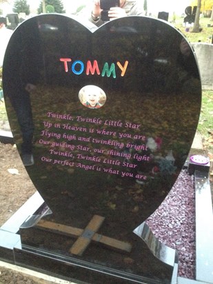 Tommys head stone 1st added