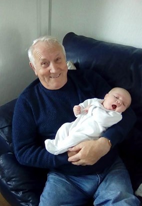 The happiest great grandad holding his great granddaughter for the first time🥰