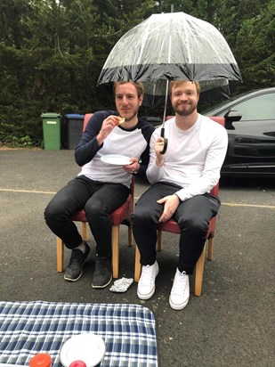 The Matts visit Ben and Laura for a socially distanced picnic on the driveway