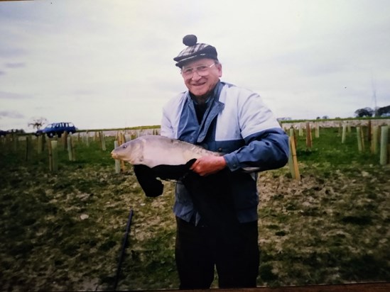 Dad with a Carp at Brafferton Helperby