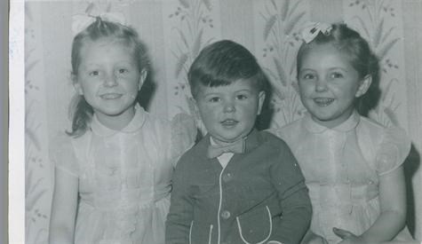Janet with sister Julie & brother chris