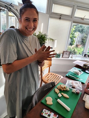 Molly tapping into her creative side with Christmas cookies 💛