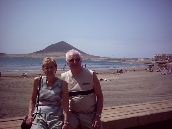 You are the best mam and dad anybody could have wished for. We will love you allways. Scott & Linda.