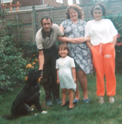 Mum, Dad, Mel, Me and Jess - 1989
